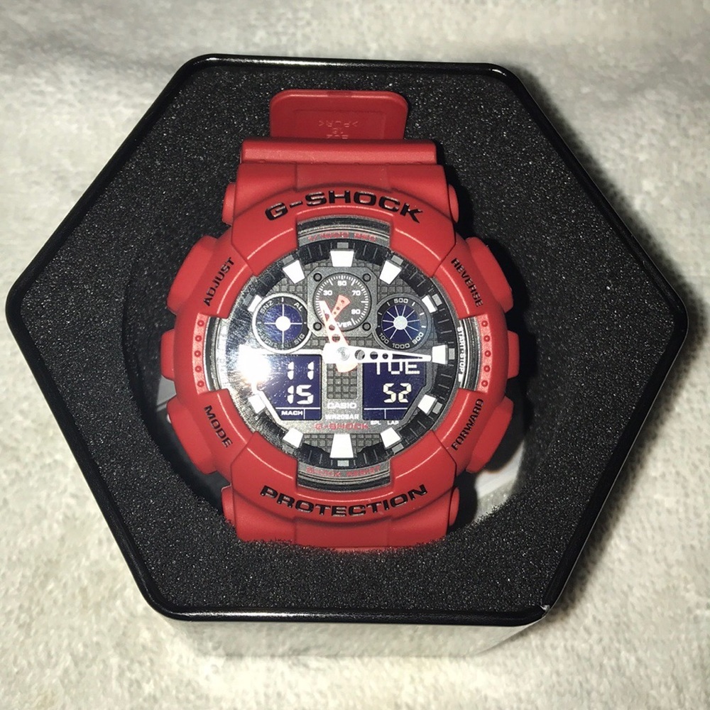 Men’s G-shock watch
